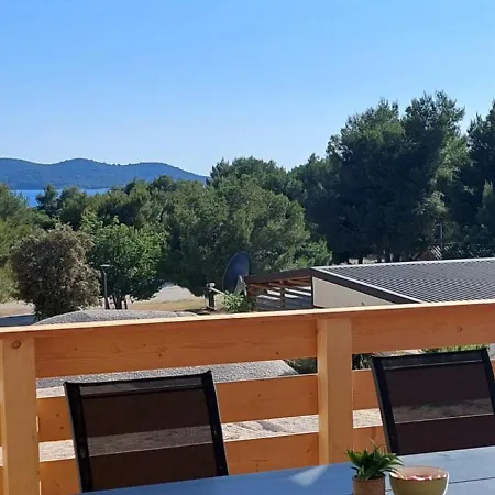 Mobile Dani 80 M To Excellent Beach Holiday home Drage